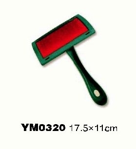 YM0320  The Best Ecofriendly handle pet comb